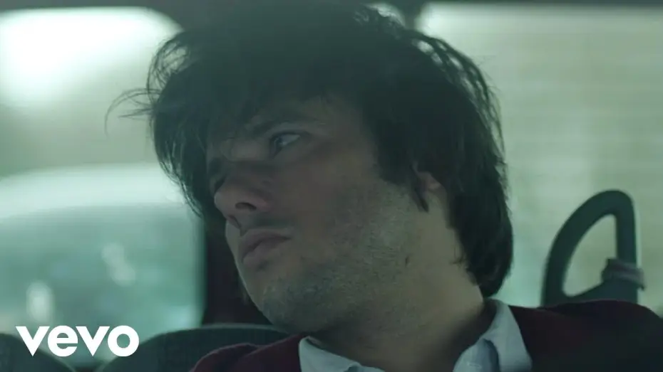 Видео к фильму Comment c'est loin — Casseurs Flowters - Quand ton père t’engueule (Orelsan)