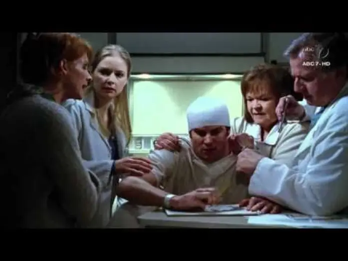 Видео к фильму Kingdom Hospital — Stephen Kings: Kingdom Hospital (Trailer)