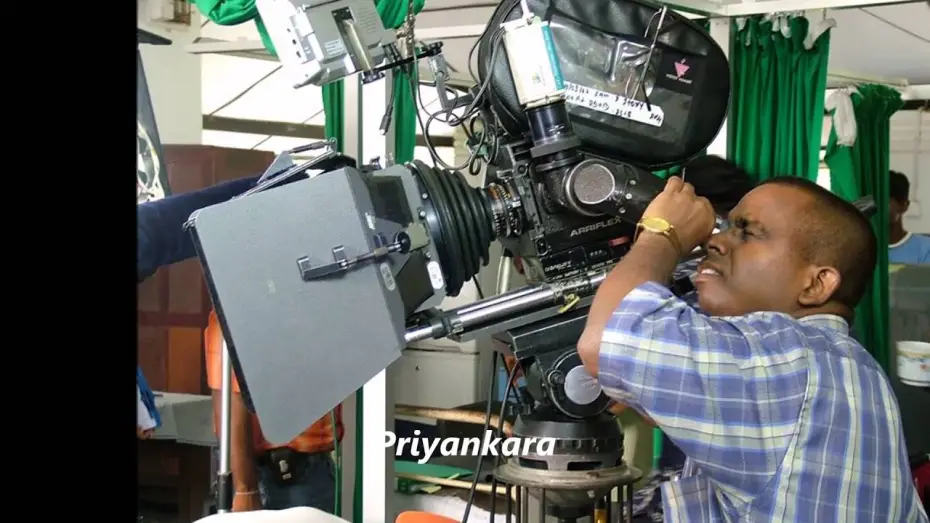 Видео к фильму සැමීගේ කතාව — Sam's Story Behind The Scenes Photos