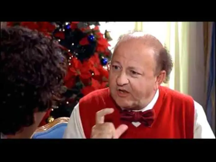 Видео к фильму Merry Christmas — MERRY CHRISTMAS - Trailer | Filmauro