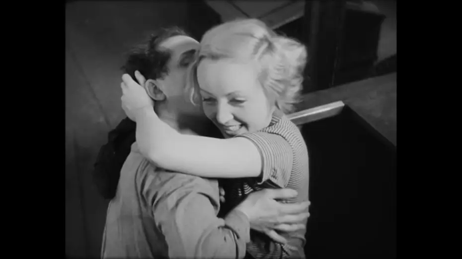 Видео к фильму Аталанта — Il Cinema Ritrovato al cinema: 'L'Atalante'