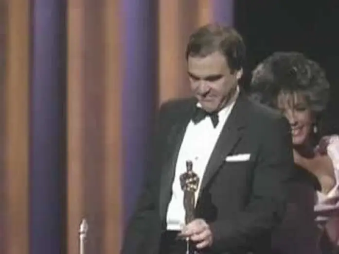 Видео к фильму Взвод | Oliver Stone Wins Best Director: 59th Oscars (1987)
