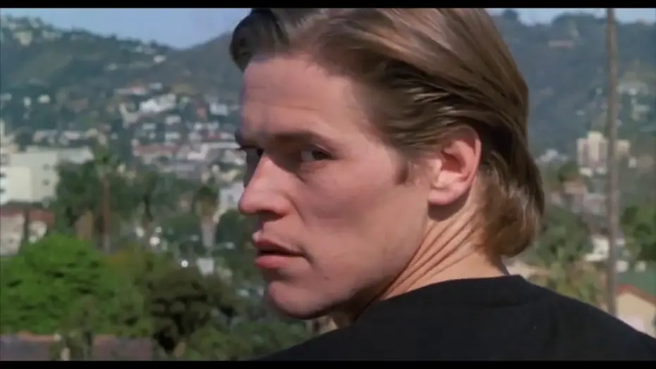 Видео к фильму Жить и умереть в Лос-Анджелесе | Police f&eacute;d&eacute;rale Los Angeles (1985) Bande annonce fran&ccedil;aise - HD