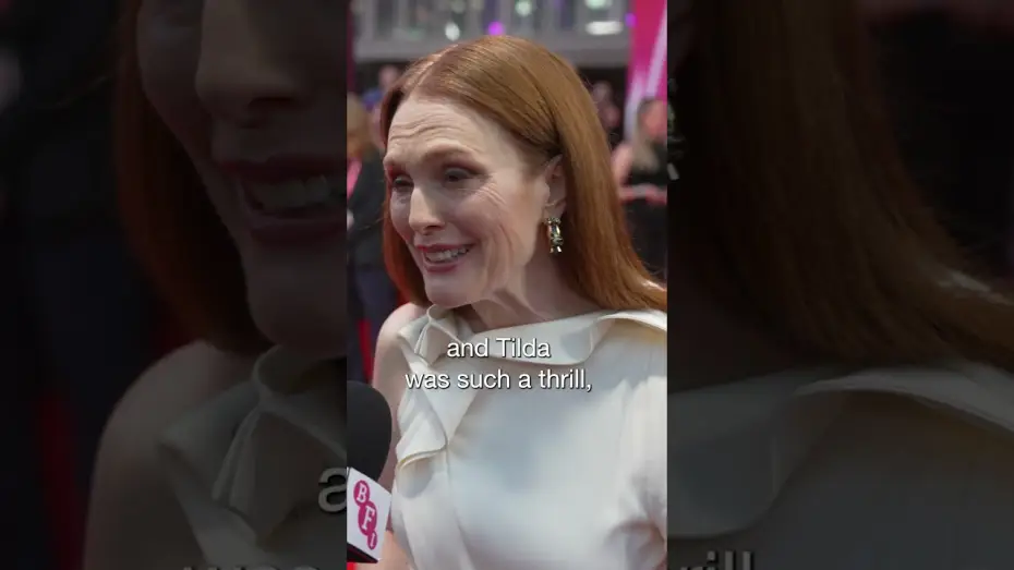 Видео к фильму Комната по соседству | Julianne Moore on working with Pedro Almod&oacute;var on The Room Next Door #lff
