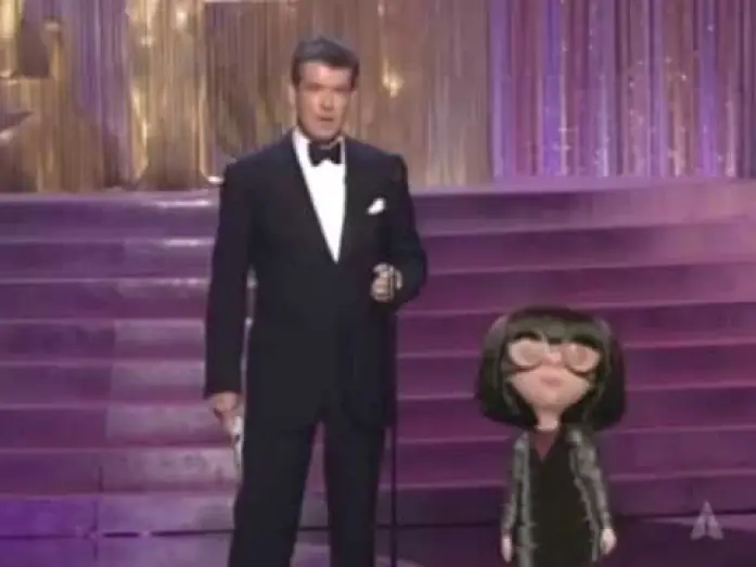Видео к фильму Авиатор | Pierce Brosnan and Edna Mode present The Aviator with Best Costume Design | 77th Oscars (2005)