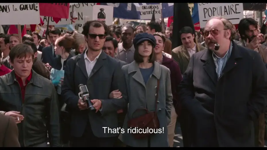 Видео к фильму Молодой Годар — "Who cares about Cannes?" - Official Clip