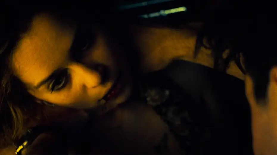 Видео к фильму Роковая связь — Emilia Clarke Chilling Death Scene
