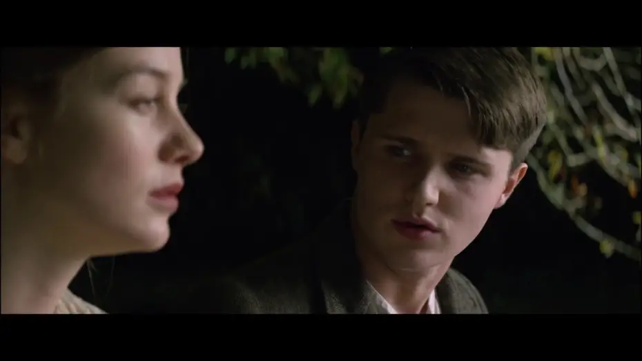 Видео к фильму Обитатели — The Lodgers - Non infrangere le regole Trailer Italiano Ufficiale