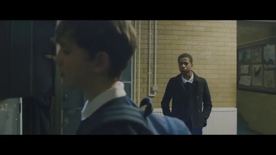 Видео к фильму Просто Чарли — Just Charlie - Extrait "Tu fais que m'ignorer" VOST