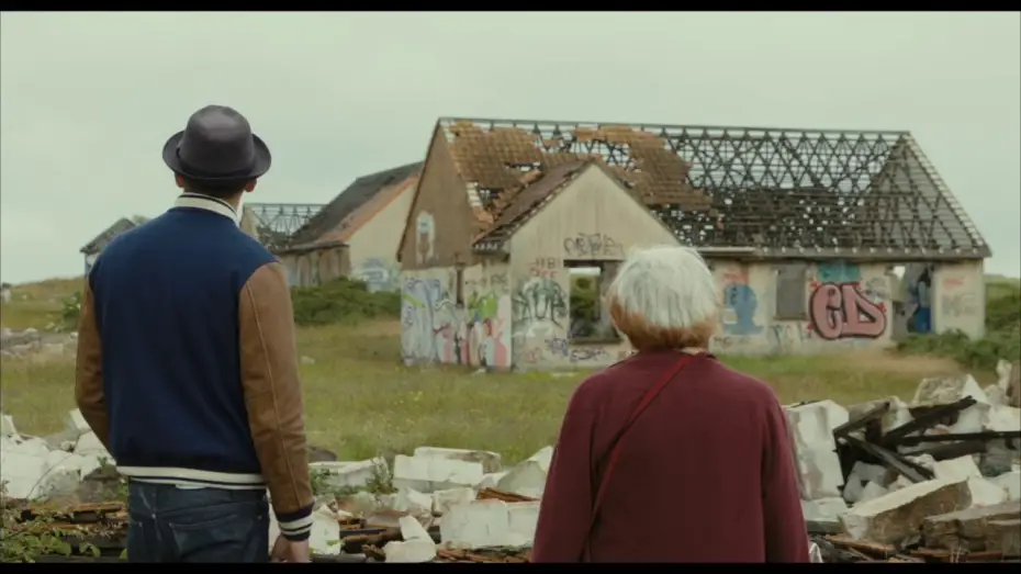Видео к фильму Лица, деревни — Extrait Pirou-Plage - VISAGES, VILLAGES d'Agnès Varda et JR