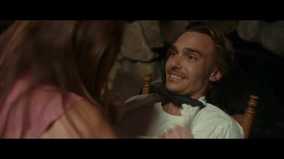Видео к фильму Big Bear — Very Bad Bachelor Party (VF) - Trailer