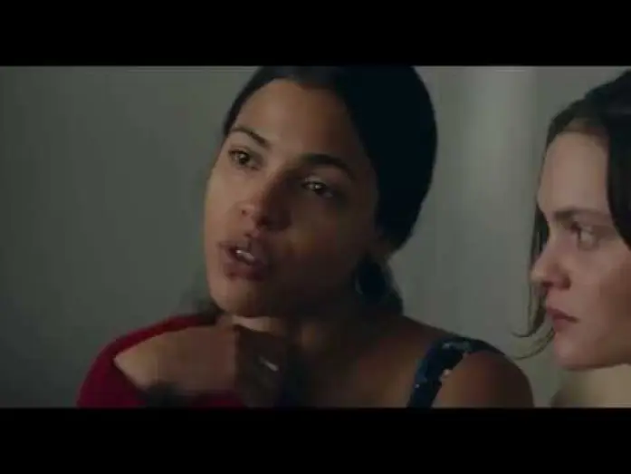 Видео к фильму La fête est finie — LA FÊTE EST FINIE bande-annonce, sortie le 28-02-2018