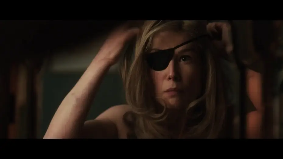 Видео к фильму Частная война — Becoming Marie Colvin | Rosamund Pike Interview