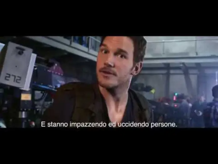 Видео к фильму Мир Юрского периода 2 | JURASSIC WORLD - IL REGNO DISTRUTTO - Featurette "Pi&ugrave; dinosauri"