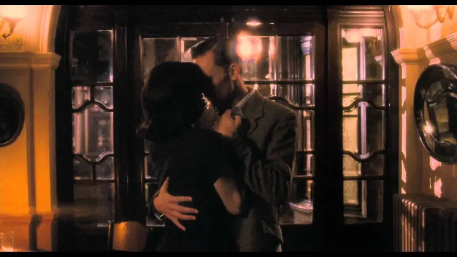 Видео к фильму Глубокое синее море — The Deep Blue Sea - First Look