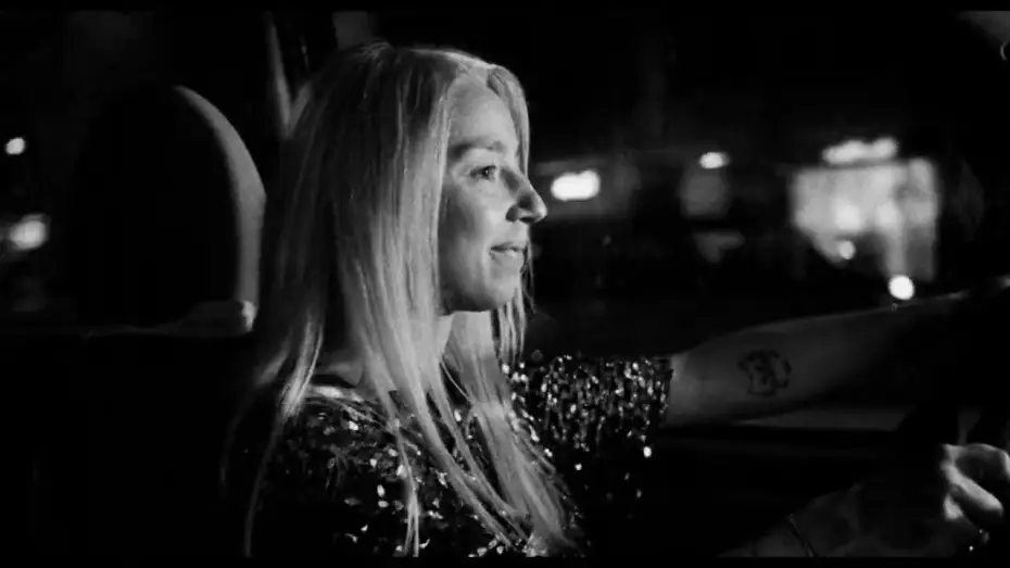 Видео к фильму Не ждите слишком многого от конца света | Bande annonce | N'attendez pas trop de la fin du monde de Radu Jude