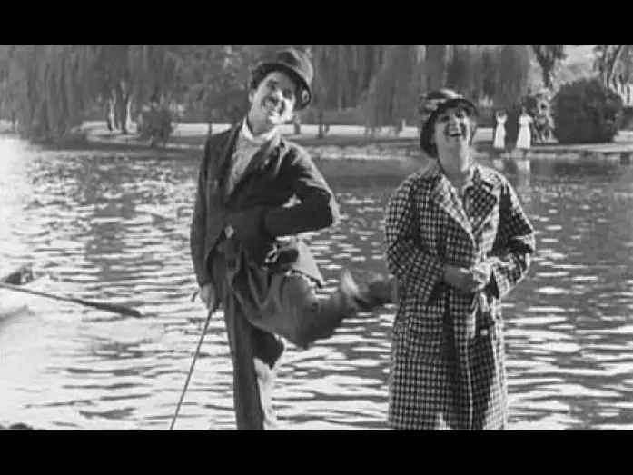 Видео к фильму Отдых — Recreation (1914) - Charlie Chaplin
