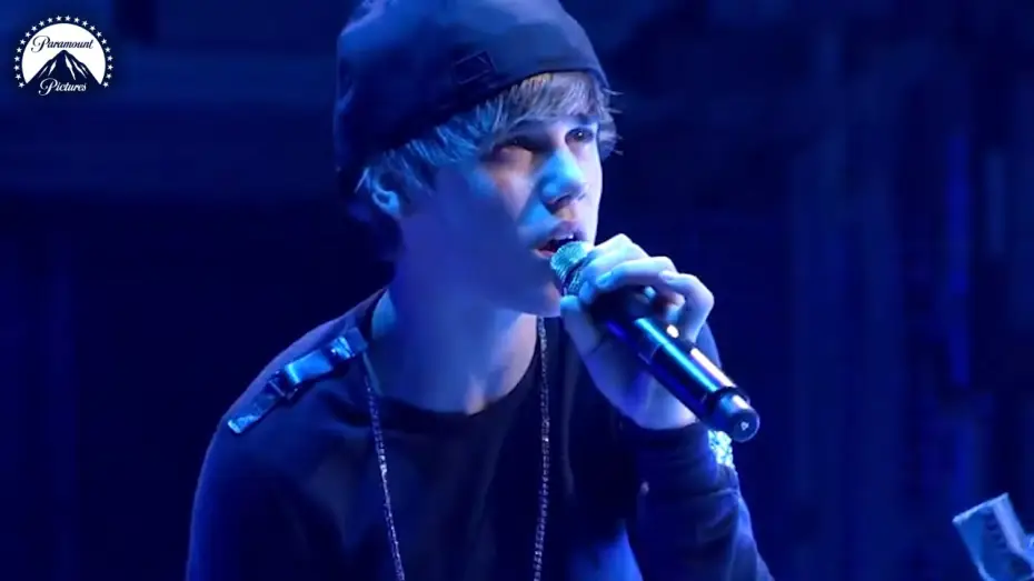 Видео к фильму Джастин Бибер: Никогда не говори никогда — Justin Bieber Sings 'Down To Earth' Live - Full Scene)