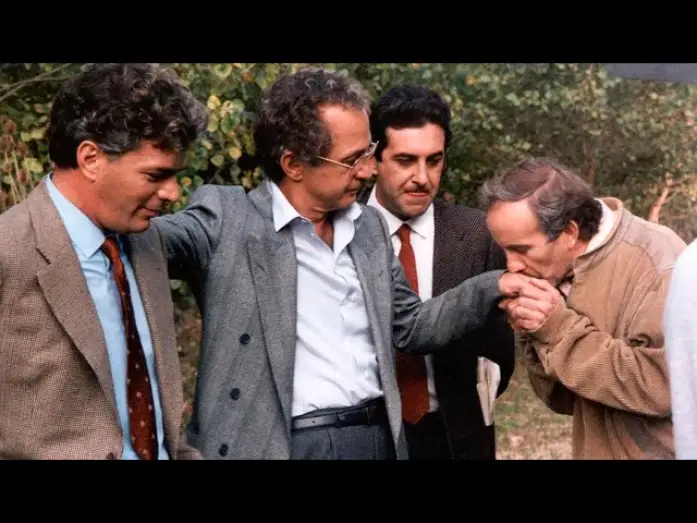 Видео к фильму Каморрист — The Professor (Il Camorrista, 1986) Trailer English
