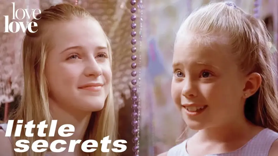 Видео к фильму Хранительница секретов | Emily's Secret-Keeping Booth