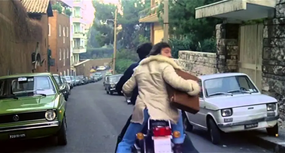 Видео к фильму Отдел по борьбе с мошенничествами — Squadra Antiscippo (1976) Tomas Milian - Trailer Officiale by Film&Clips