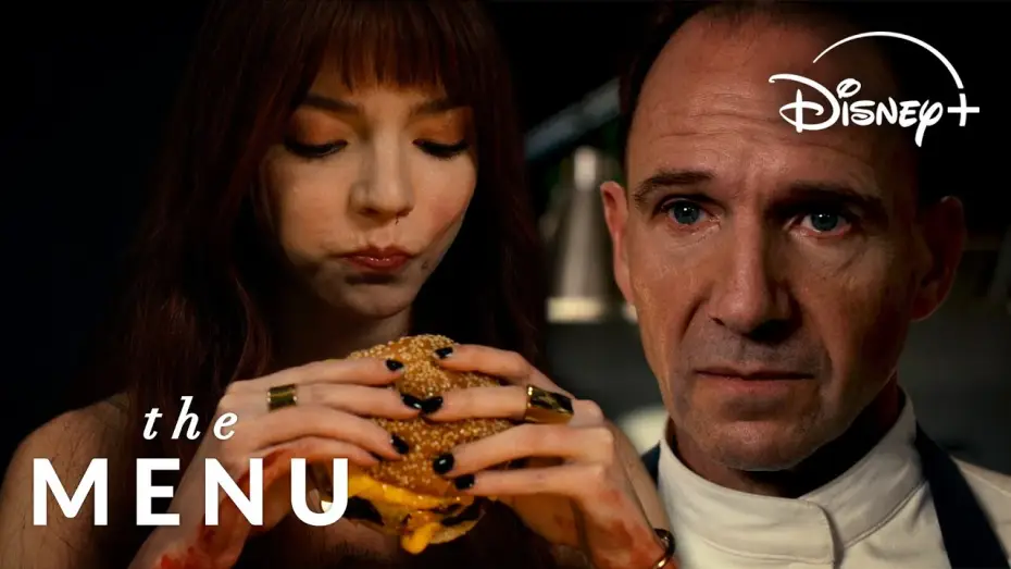 Видео к фильму Меню | Ralph Fiennes Makes Anya Taylor-Joy A Cheeseburger