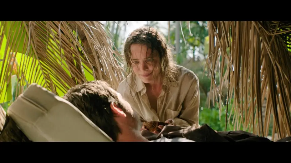 Видео к фильму Пришлите помощь | Now Playing In Theaters