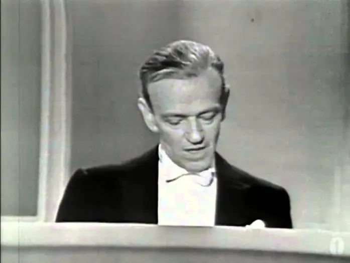 Видео к фильму Мэри Поппинс | "Chim Chim Cher-ee" Wins Original Song: 1965 Oscars
