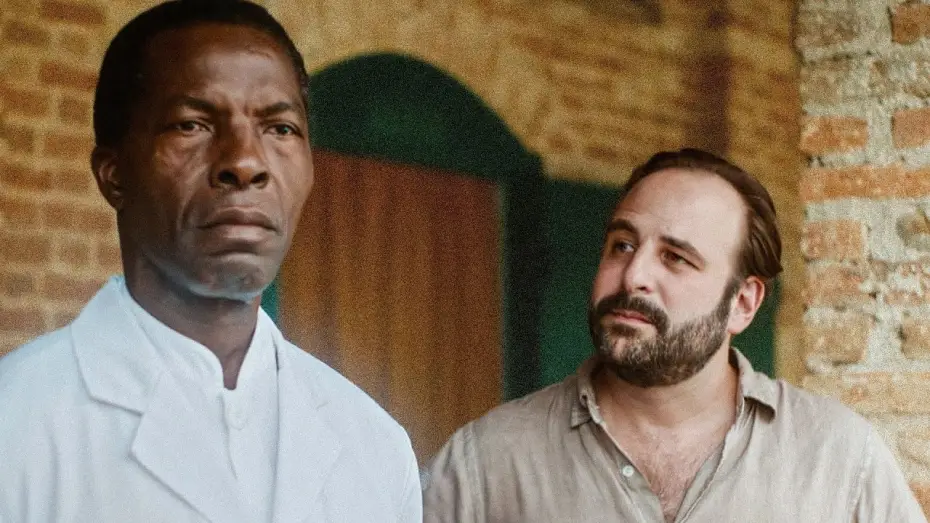 Видео к фильму Muganga : Celui qui soigne | MUGANGA CELUI QUI SOIGNE Bande Annonce (2025) Vincent Macaigne, Isaach de Bankol&eacute;