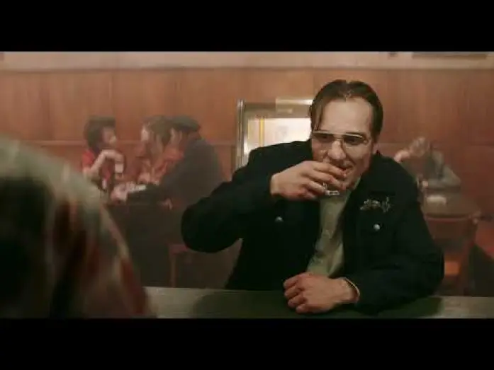 Видео к фильму Золотая перчатка — Il Mostro di St. Pauli | TRAILER UFFICIALE | Dal 29 Agosto Al Cinema