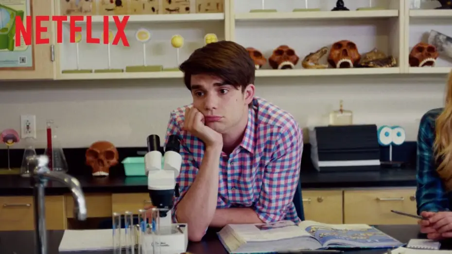 Видео к фильму Алекс Стрейнджлав — Alex Strangelove - Bande Annonce VOST