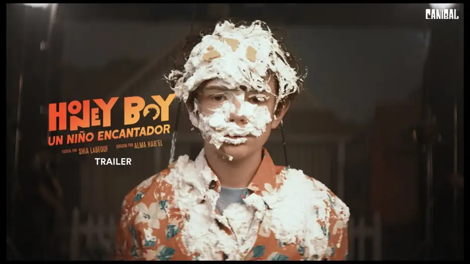 Видео к фильму Милый Мальчик — HONEY BOY: Un niño encantador - Trailer Oficial
