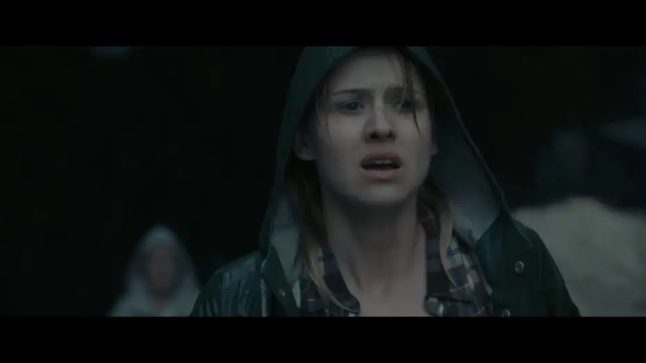 Видео к фильму Во имя спасения — THE UNTHINKABLE - EXTRAIT "Tous aux abris" VF