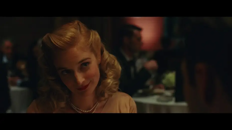 Видео к фильму Человек, который убил Гитлера и затем снежного человека — Trailer