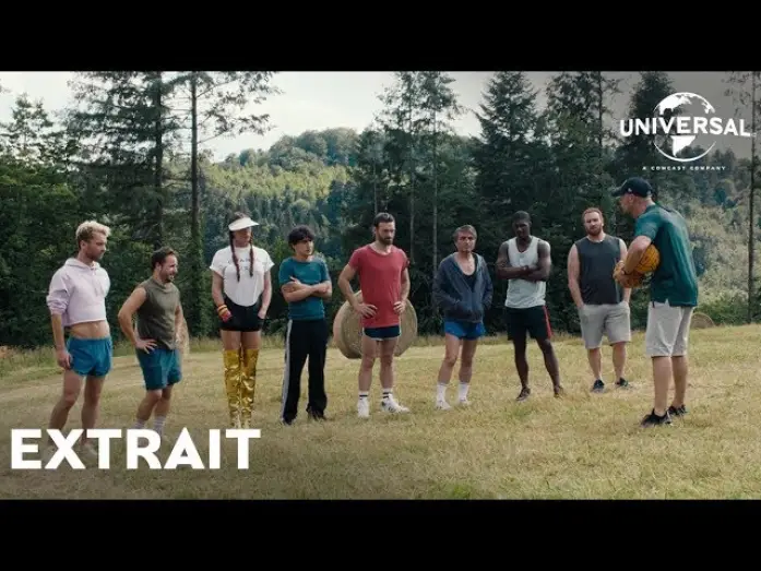 Видео к фильму Креветки в пайетках — Les Crevettes Pailletées - Extrait "Entraînement" VF
