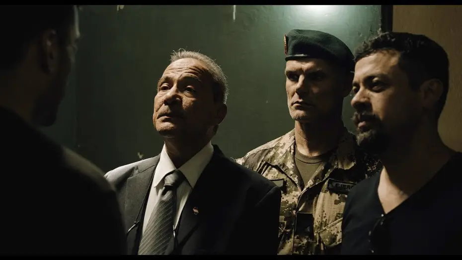 Видео к фильму Последняя посадка — Leal - Solo hay una forma de vivir - Solo en cines