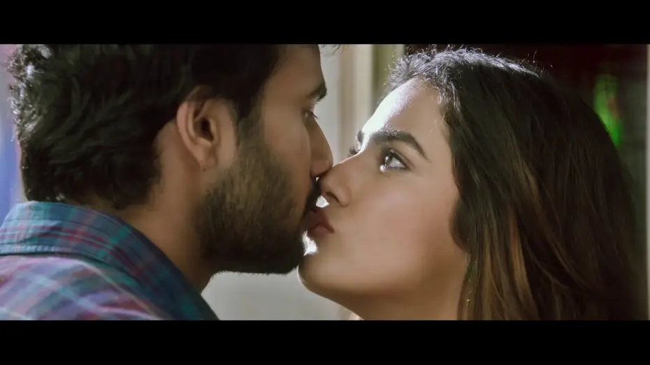 Видео к фильму ఈ మాయ పేరేమిటో | Ee Maaya Peremito theatrical trailer - idlebrain.com