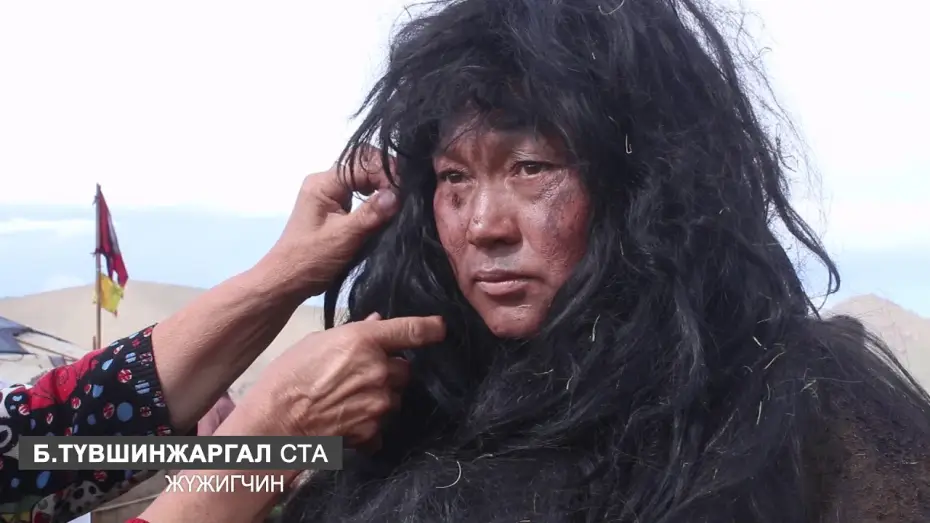 Видео к фильму Insane Mother — "Солиот эх" уран сайхны кино бүтсэн түүх 1-р хэсэг МУГЖ И.Одончимэг