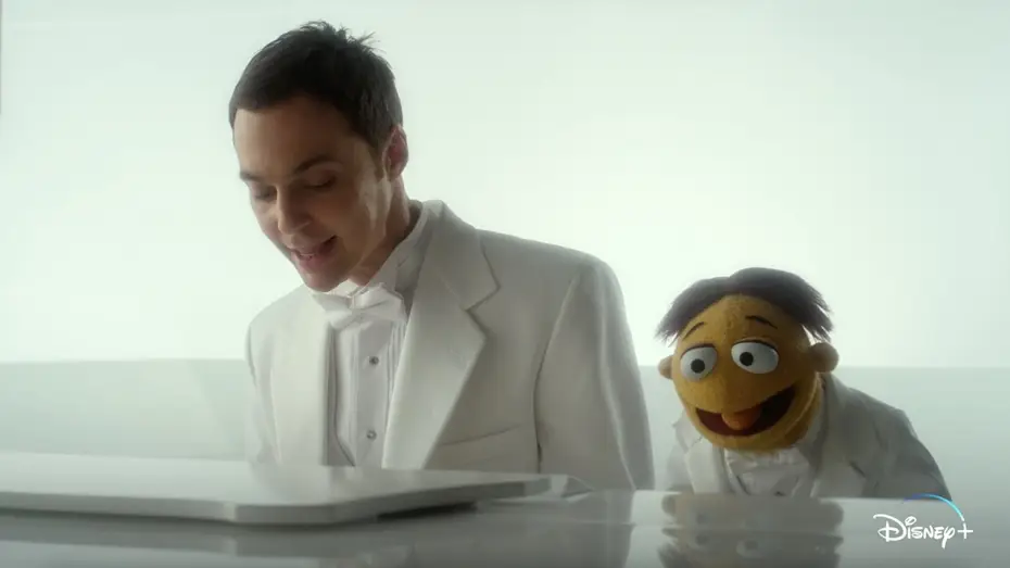 Видео к фильму Маппеты — Man or Muppet | The Muppets | Disney+