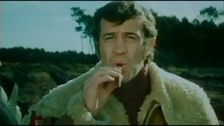 Видео к фильму Высокие каблучки — Jean-Paul Belmondo dans "Docteur Popaul" (1972) de Claude Chabrol