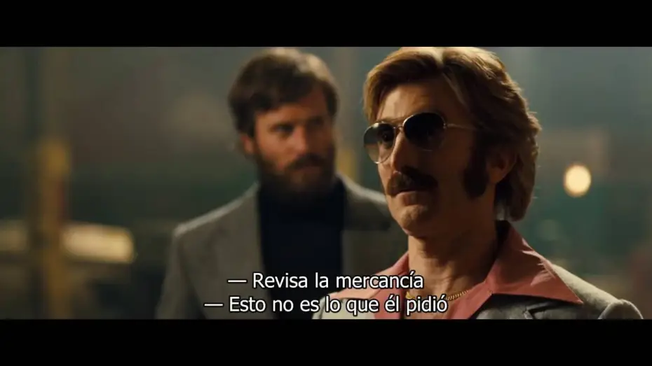 Видео к фильму Перестрелка | Red Band Trailer de Free Fire subtitulado en espa&ntilde;ol (HD)