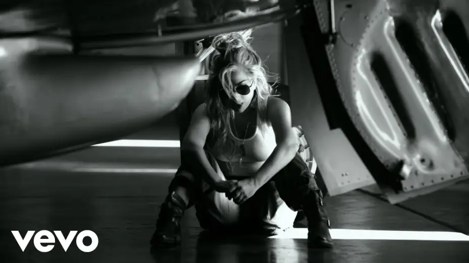 Видео к фильму Топ Ган: Мэверик | Lady Gaga - Hold My Hand (From &ldquo;Top Gun: Maverick&rdquo;) [Official Music Video]