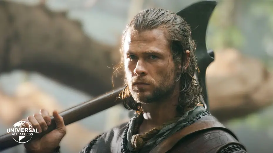 Видео к фильму Белоснежка и охотник | Chris Hemsworth's Deadly Quest - Extended Preview