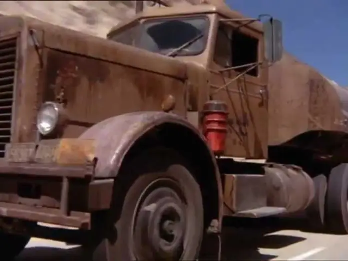 Видео к фильму Дуэль | Duel de Steven Spielberg avec Dennis Weaver (Bande-annonce)