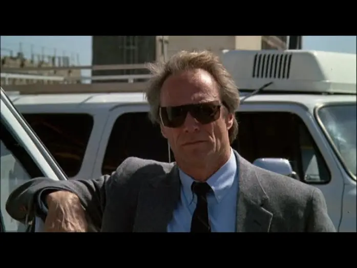 Видео к фильму Грязный Гарри 5: Смертельный список | L'Inspecteur Harry est la derni&egrave;re cible (1988) Bande annonce fran&ccedil;aise VF