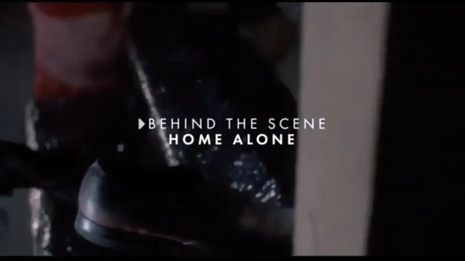 Видео к фильму Один дома | Chris Columbus talks about how he pulled off the stunts in HOME ALONE