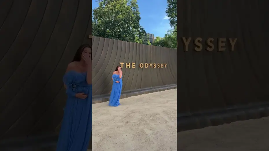 Видео к фильму Одиссея — Anne Hathaway graces the carpet at the World Premiere of The Odyssey.