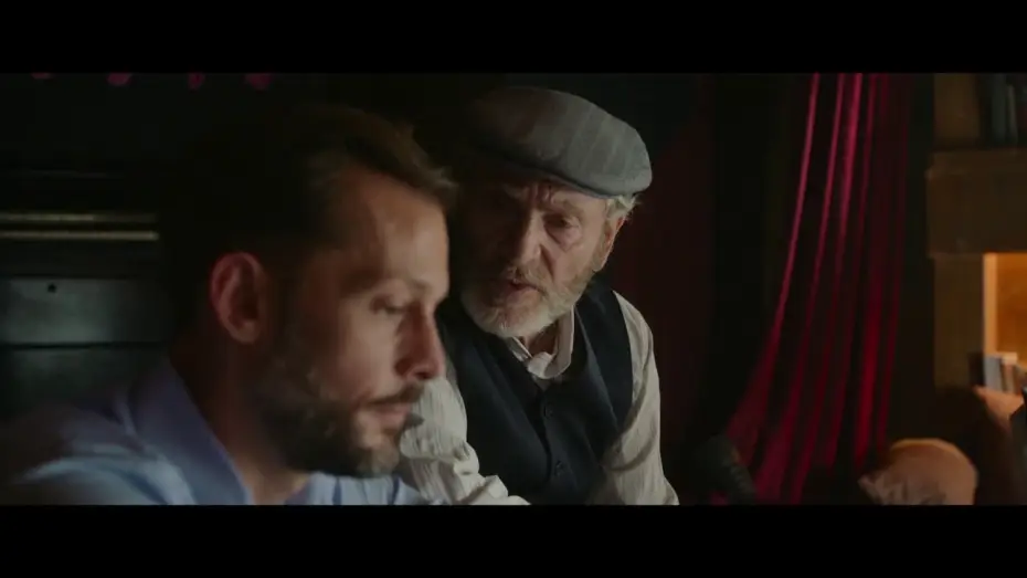 Видео к фильму Русалка в Париже — Une Sirène à Paris - Extrait : "Panache" [VF]