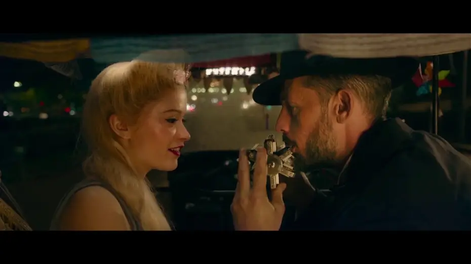 Видео к фильму Русалка в Париже — Une Sirène à Paris - Extrait : "Harmonica" [VF]