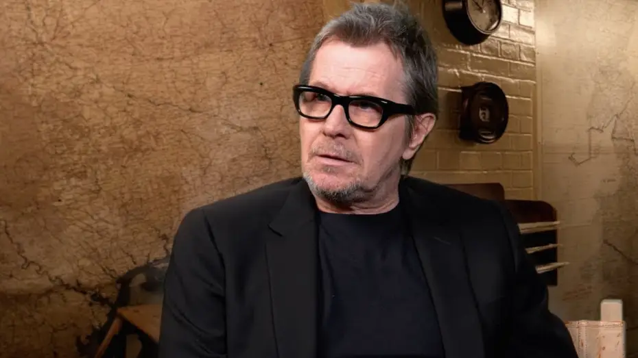 Видео к фильму Темные времена — L'ORA PIÙ BUIA - Intervista a Gary Oldman - Parte 1